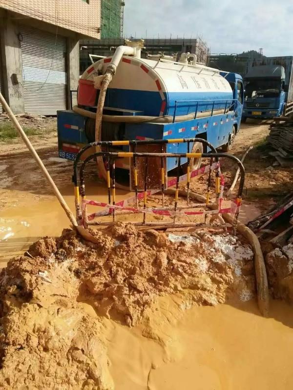 察哈尔右翼中工地淤泥清淤