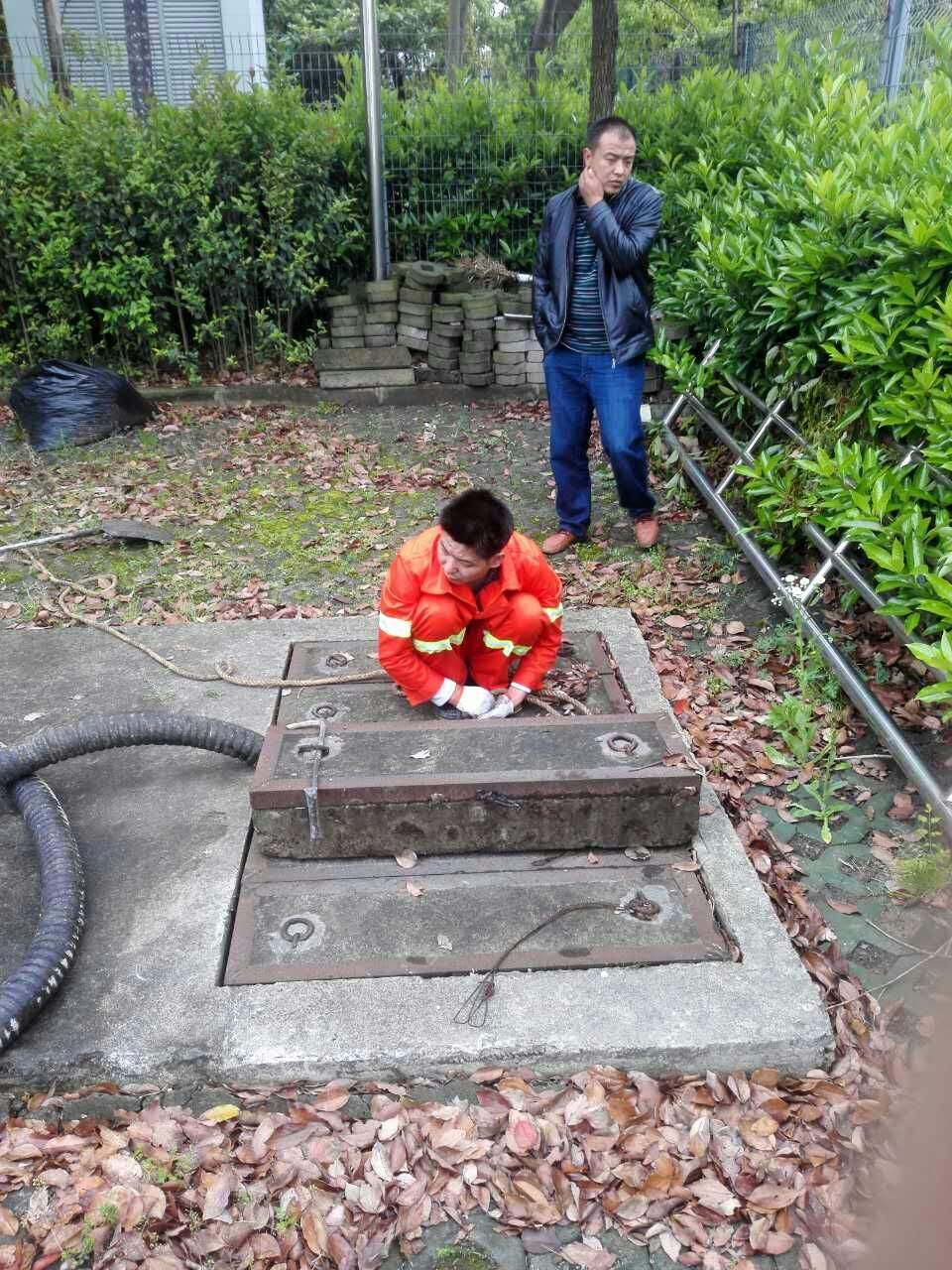 察哈尔右翼中吸污抽粪