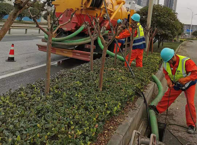 察哈尔右翼中市政管道清淤